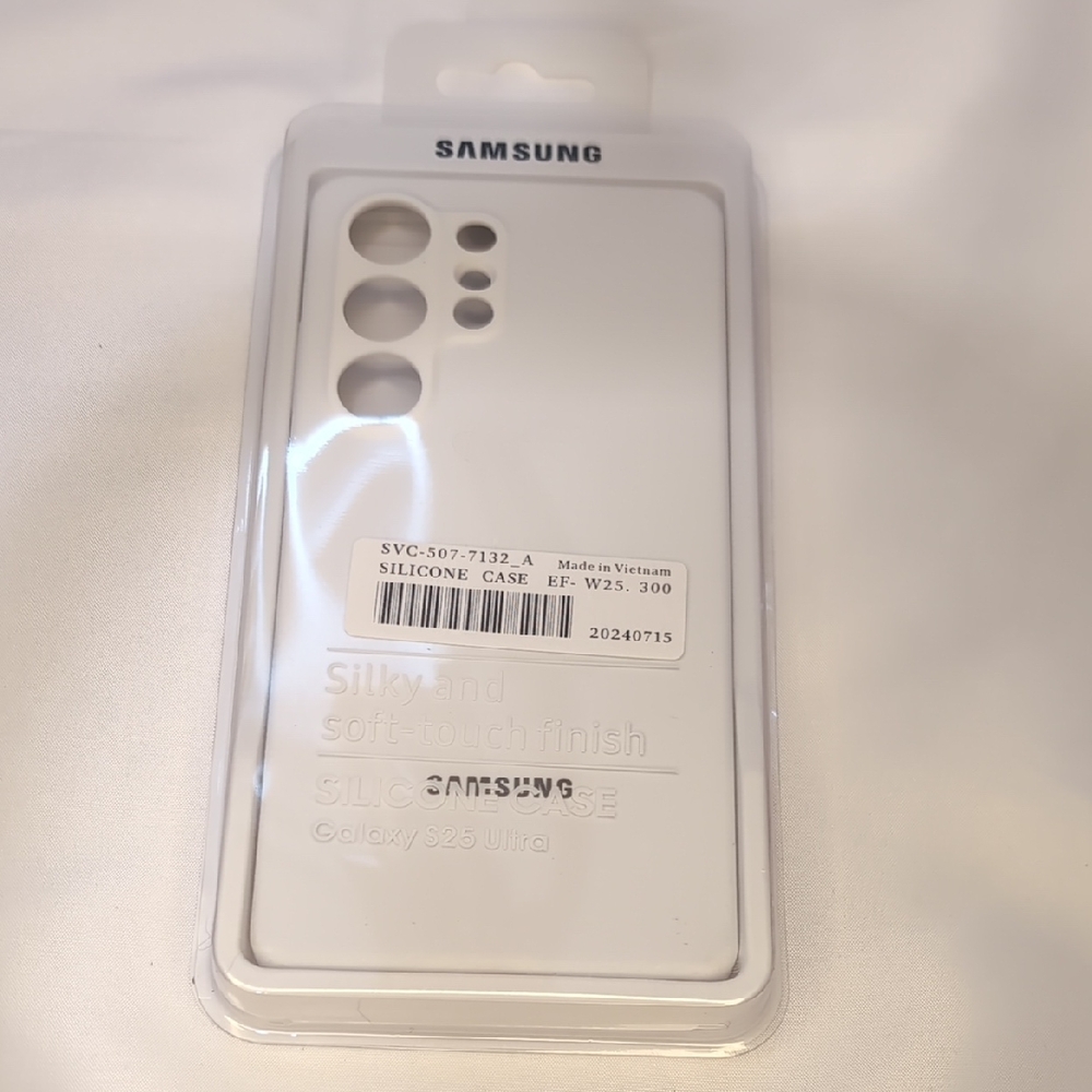 Samsung Galaxy S23 Ultra Silicone Case - Cream